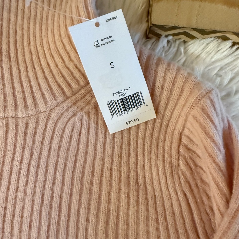 Banana Republic Salmon Color Chunky Turtleneck - Picture 7 of 8